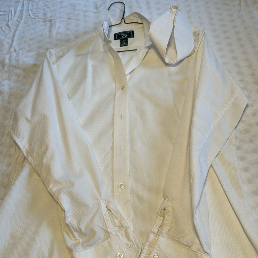 Women’s English show shirt with collar- size 36